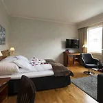 Отель Thon Moldefjord 3*