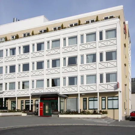 Thon Moldefjord Hotel 3*