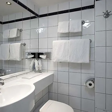 Thon Moldefjord Hotel 3*
