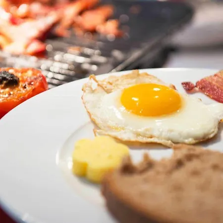 Thon Moldefjord Hotel