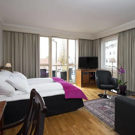 Hotel Thon Moldefjord 3*