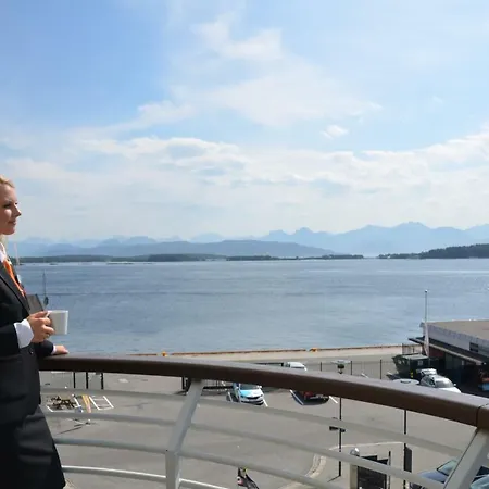 Thon Moldefjord Hotel 3*