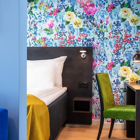 Hotel Thon Moldefjord 3*