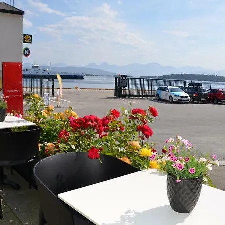 Thon Moldefjord Otel 3*